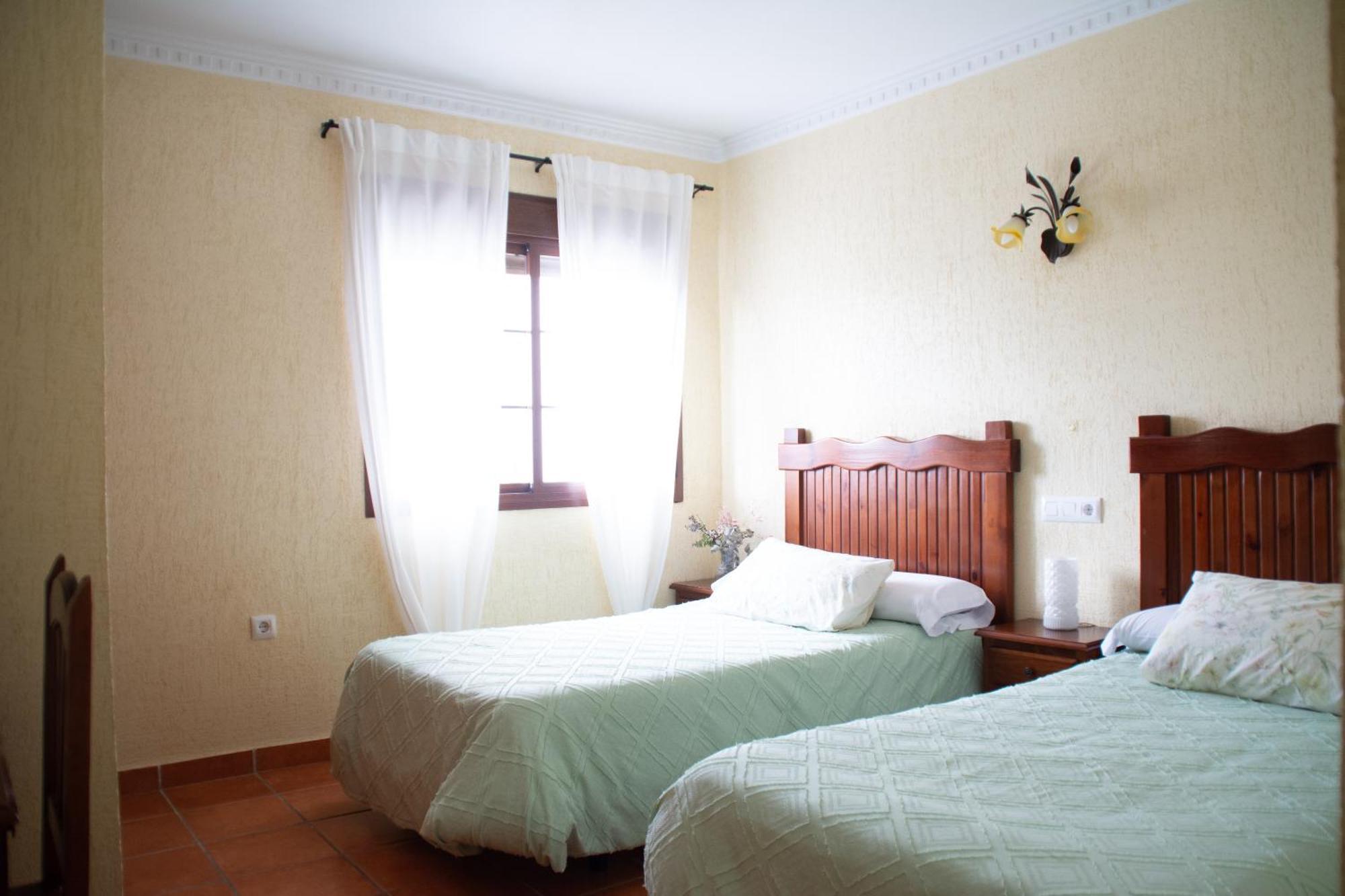 Hostal Rural La Plata Parking Incluido Аркос-де-ла-Фронтера Екстер'єр фото